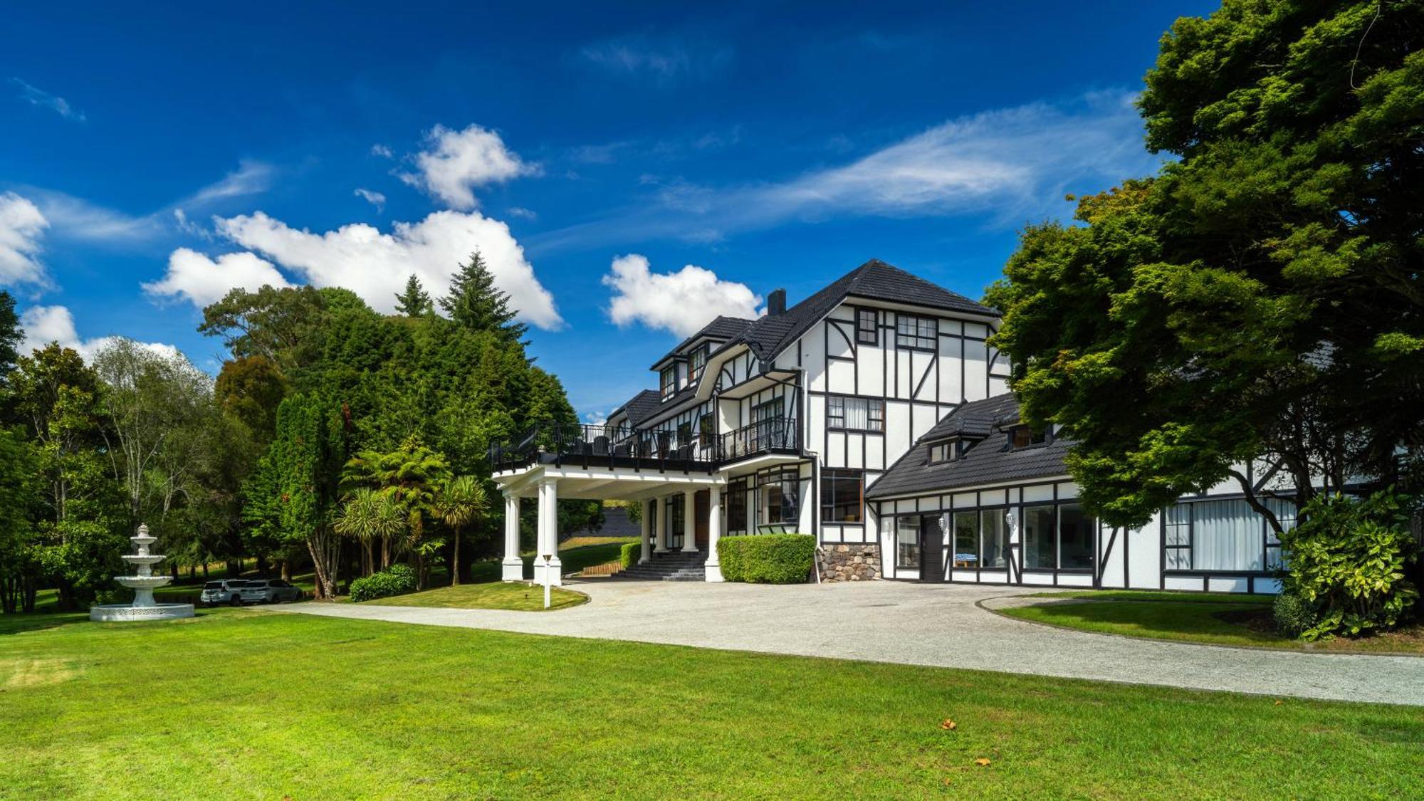 Hana Lodge Rotorua Exterior photo